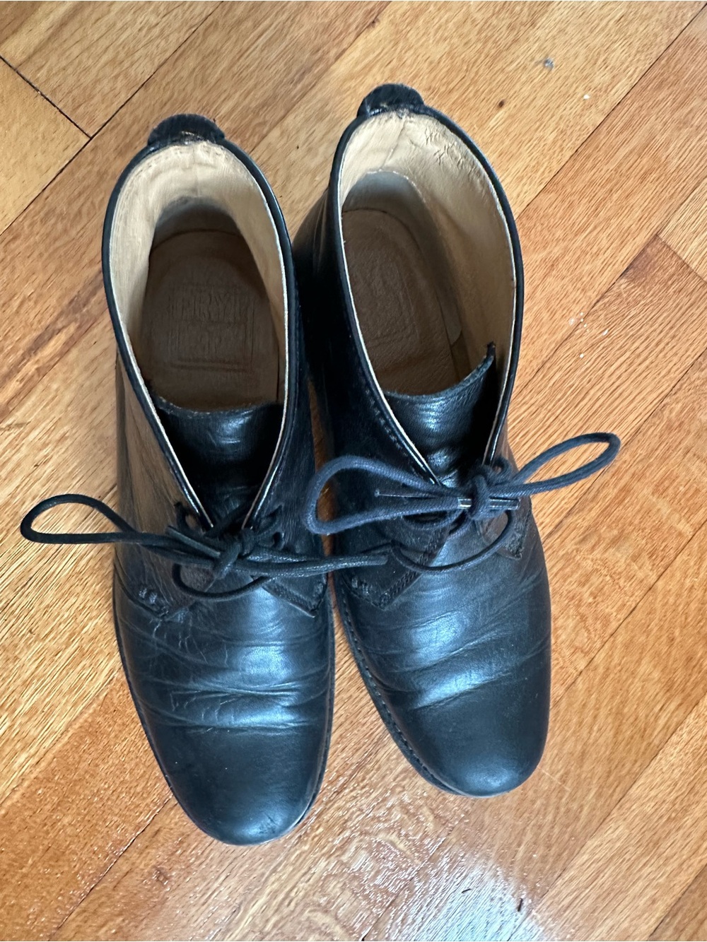 Vintage Frye Black leather ankle boots, Size 8 - Picture 2 of 6